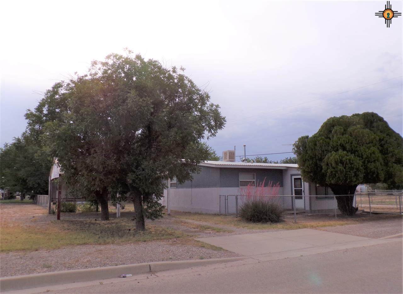 318 38th St - Photo 1
