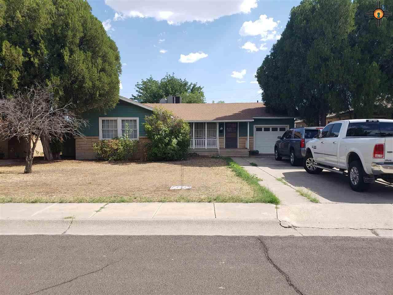 623 Greenacres - Photo 1