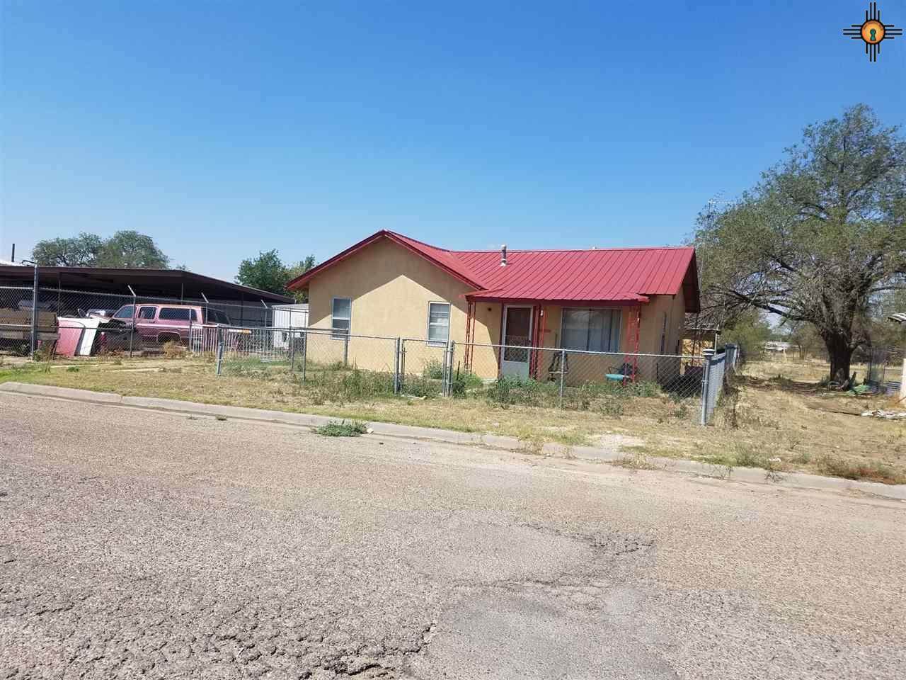 709 Ave K - Photo 1