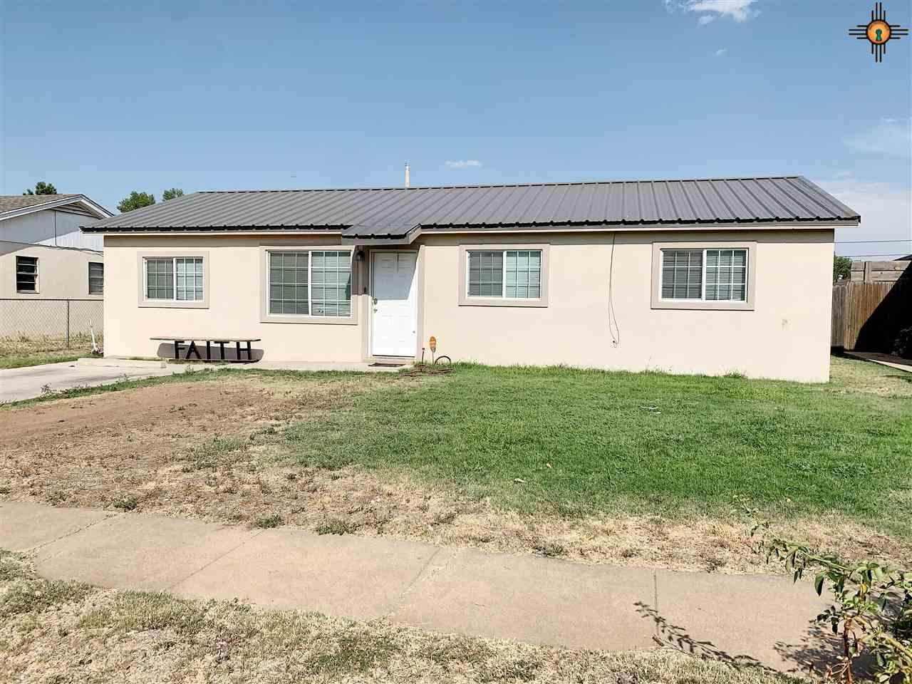 1005 Pecos - Photo 1