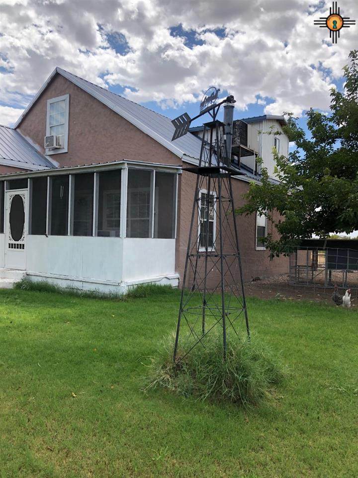 1903 Tower - Photo 1