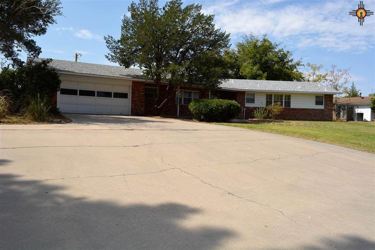 805 Carper Dr - Photo 1