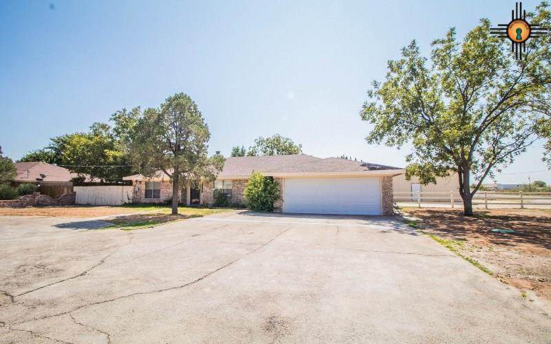 1525 College Lane - Photo 1