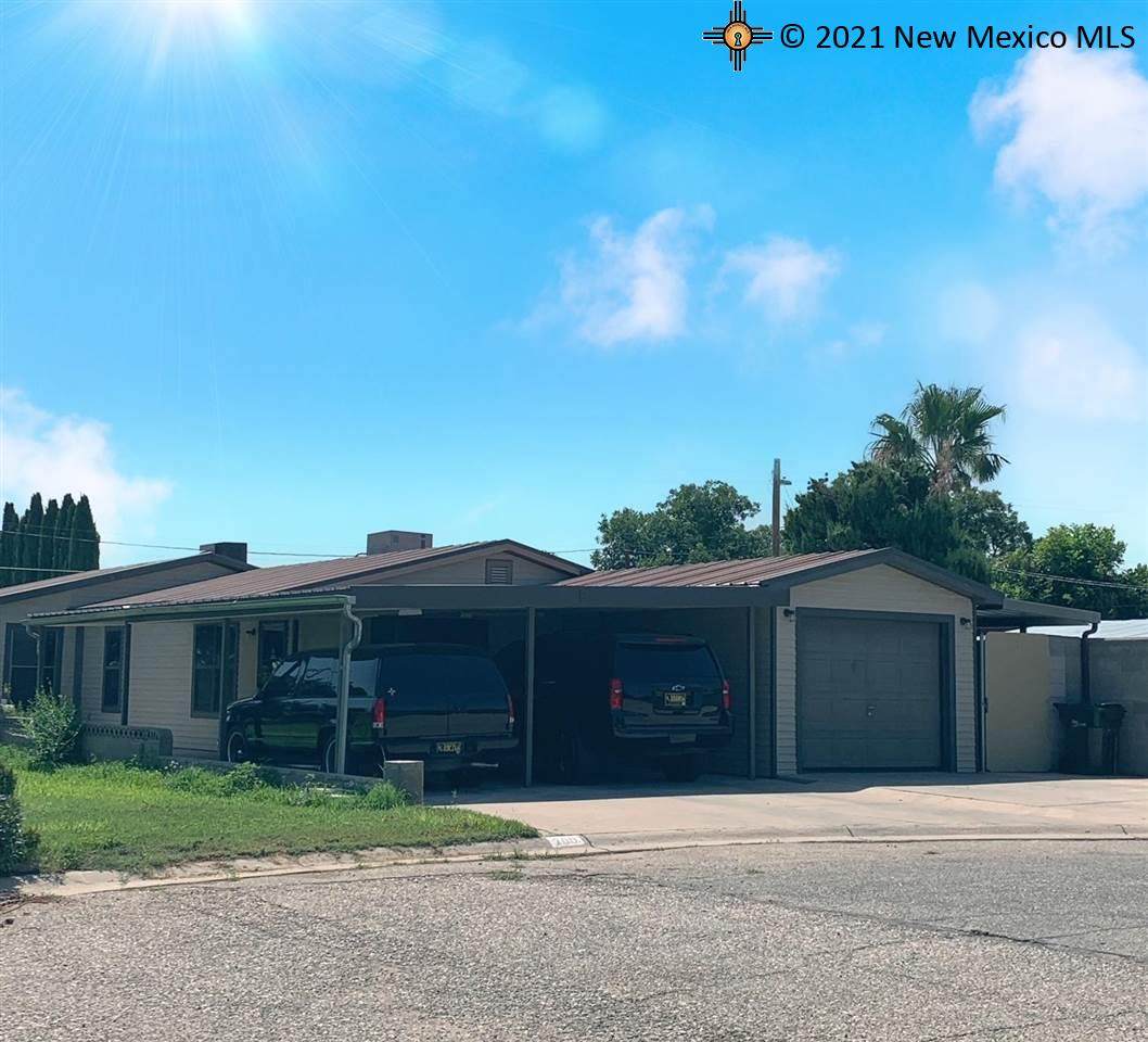 700 Los Arboles - Photo 1