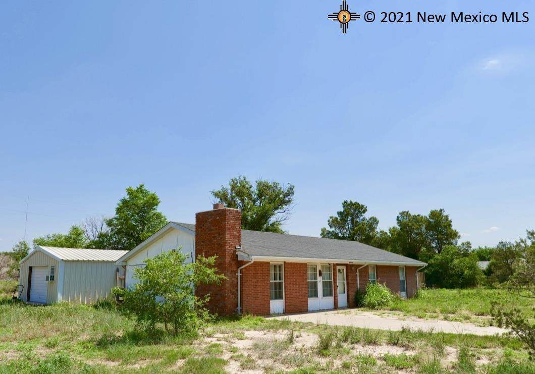 1506 Davis Rd - Photo 1