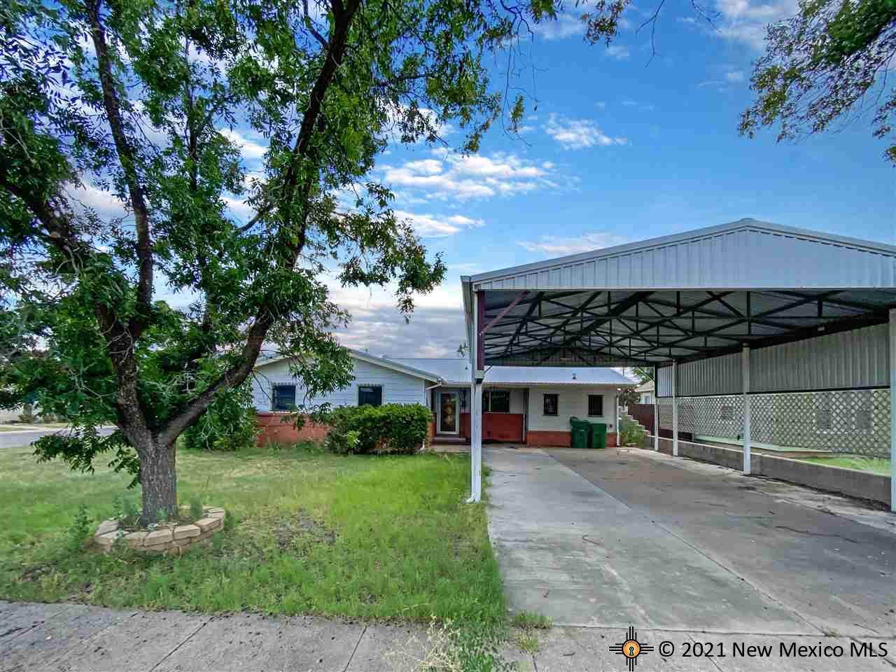 701 Avenue H - Photo 1