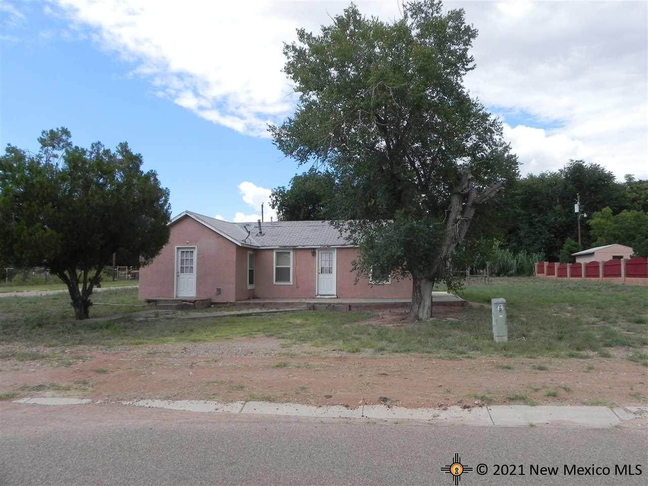 924 Avenue E - Photo 1