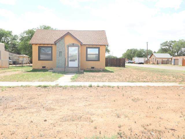 1020 Davis - Photo 1