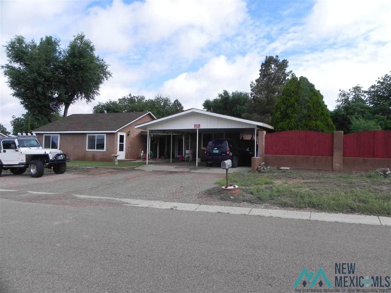 946 Avenue E - Photo 1