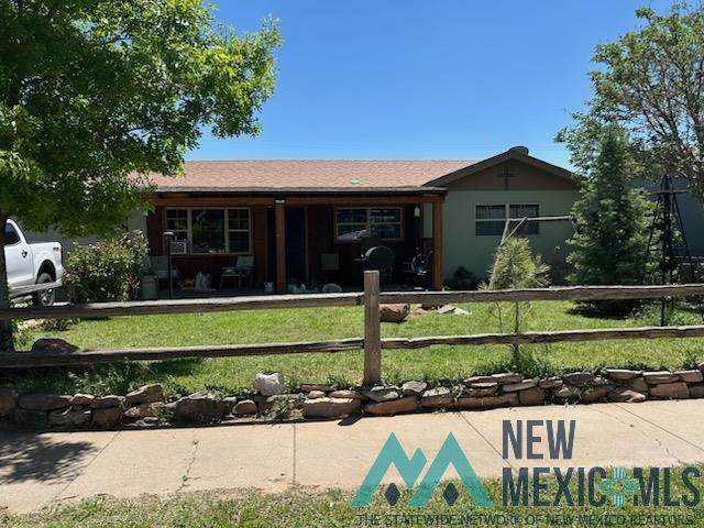 129 Circle Drive - Photo 1