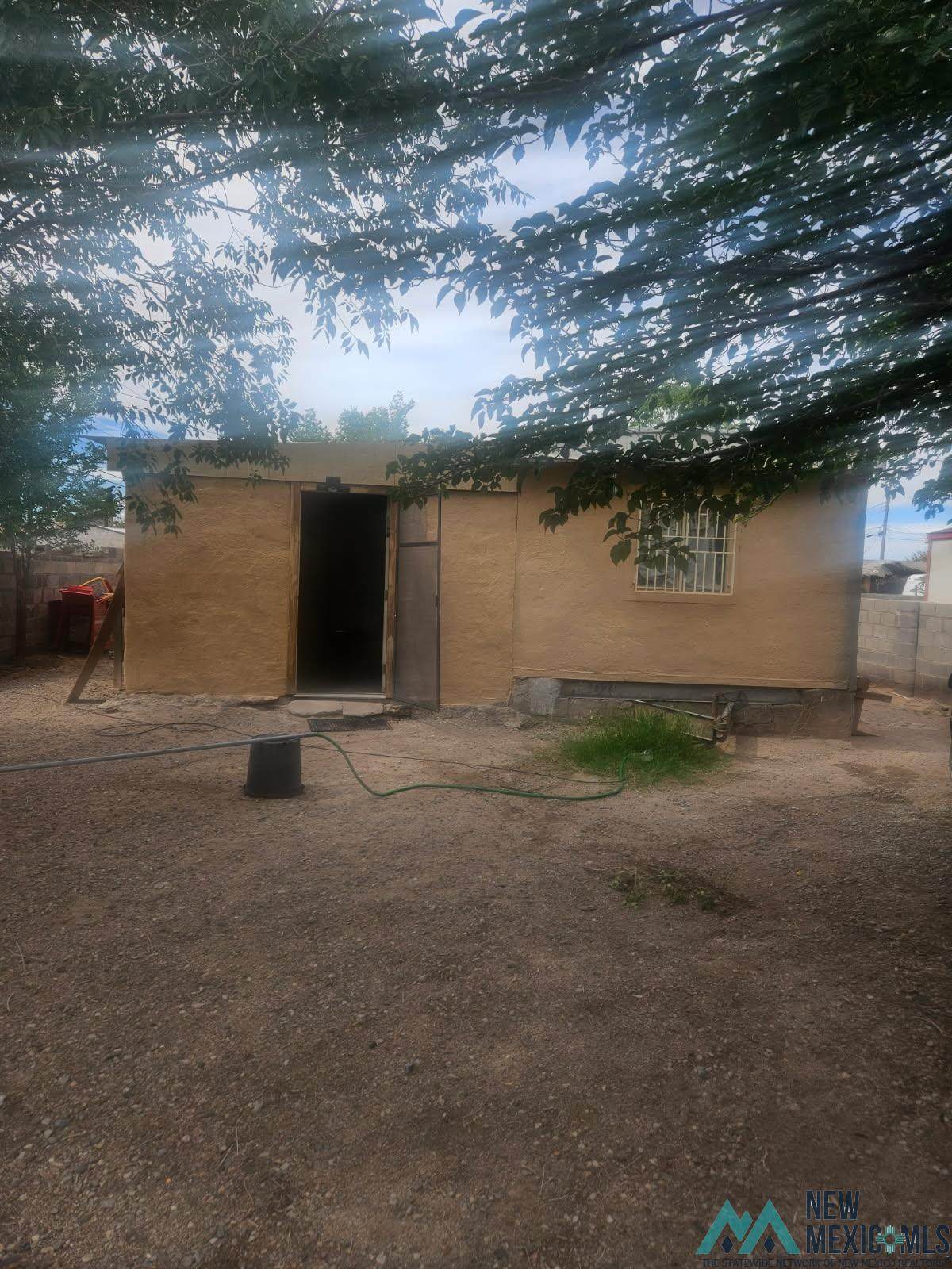 1413 Birch St - Photo 1
