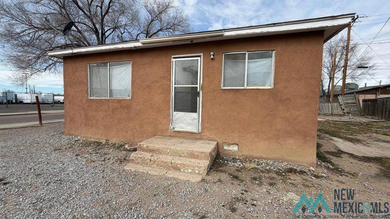 712 Hill Avenue - Photo 1