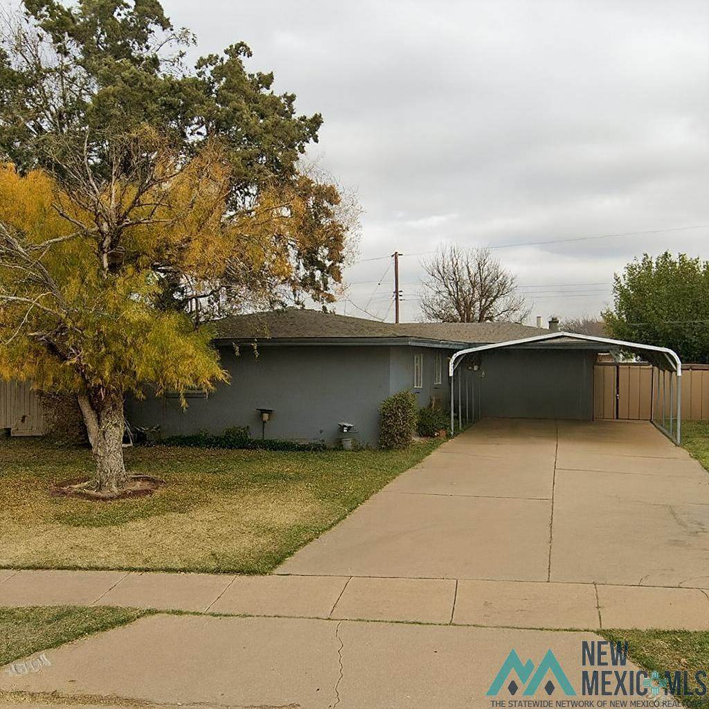 601 Plaza Avenue - Photo 1