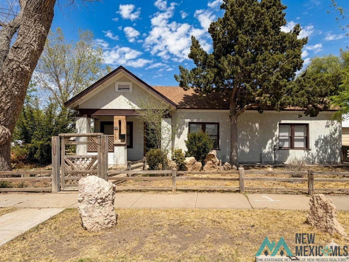 511 6th Street - Photo 1