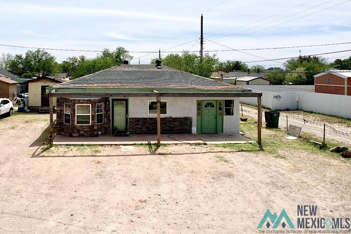 1327 Perry St - Photo 1