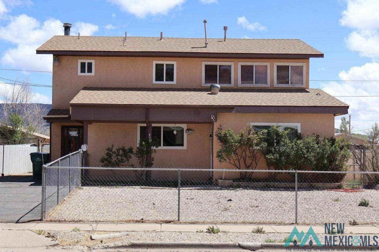 424 Ash Street - Photo 1