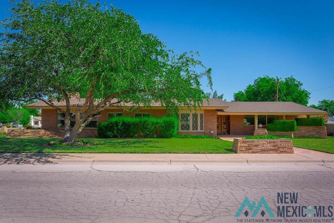 806 Hermosa Dr - Photo 1