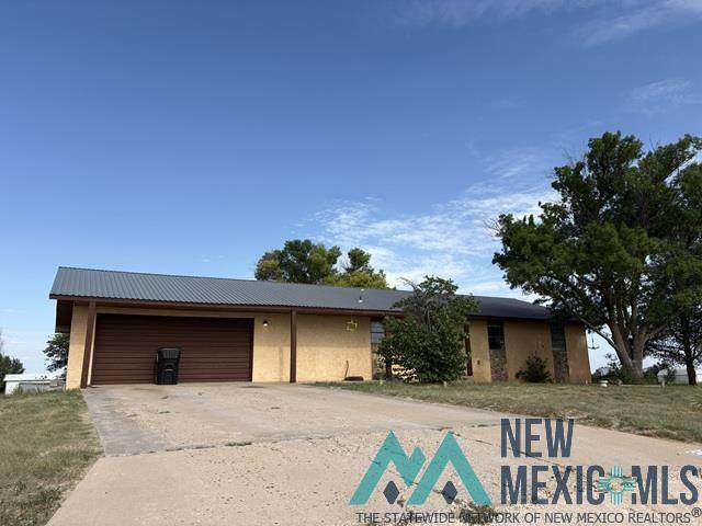 511 Apache Trails - Photo 1
