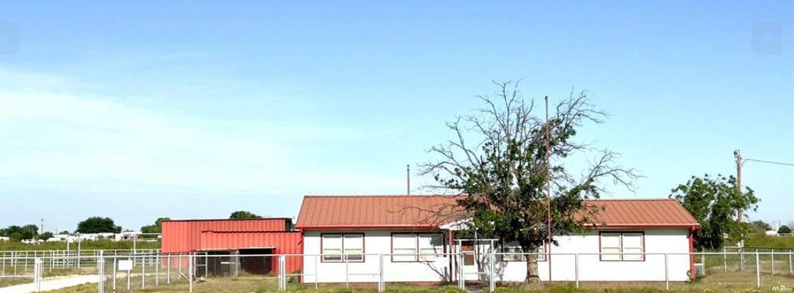 5807 Eunice Hwy - Photo 1