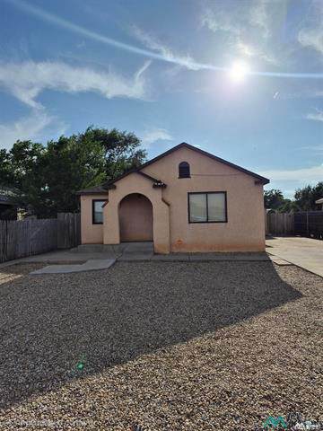 808 Maple St - Photo 1