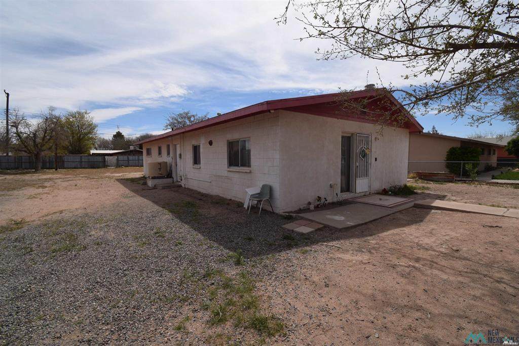 1013 Silver St - Photo 1