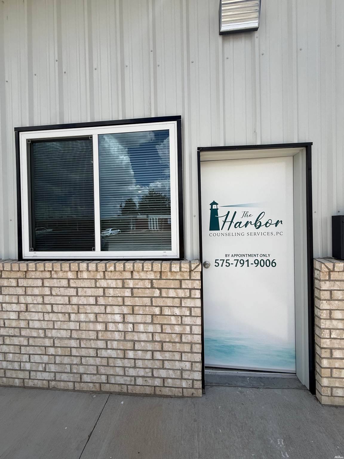 2325 Main - Photo 1