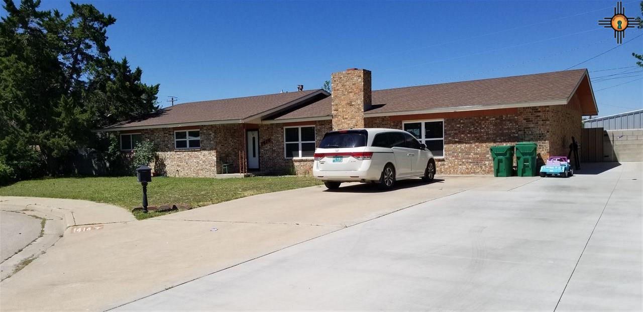 1414 Yucca - Photo 1