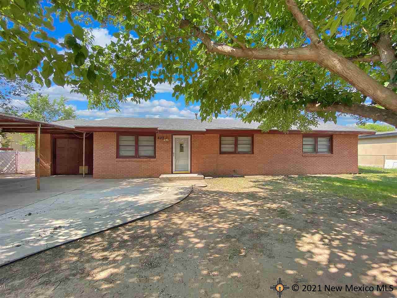 822 Ave A - Photo 1