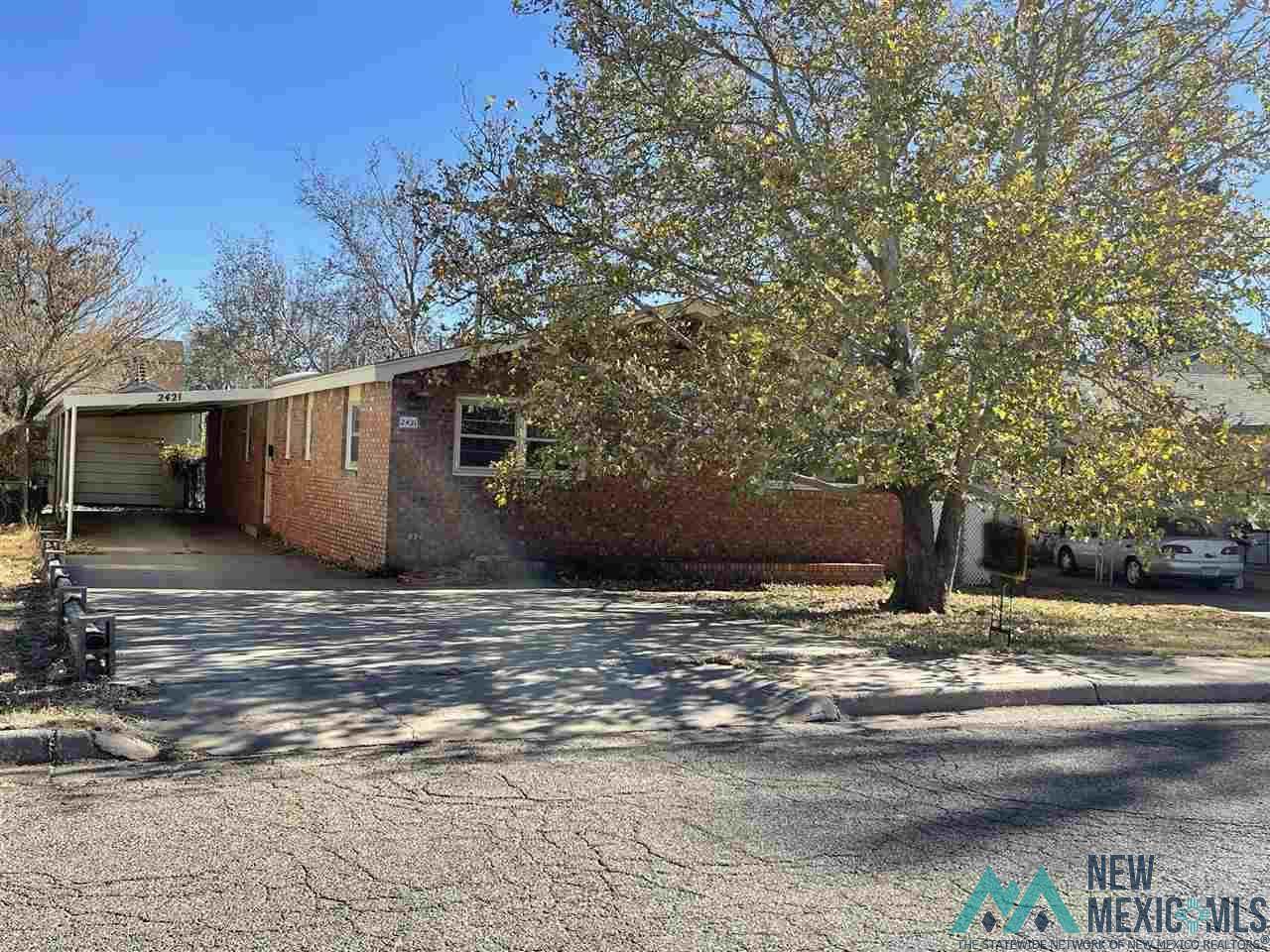 2421 Sheldon - Photo 1