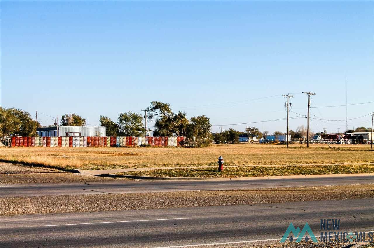 2440 Grand - Photo 1
