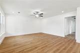 2305 Weyer Street - Photo 3
