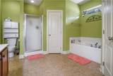 17379 Oak Hollow Drive - Photo 8