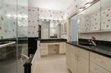 801 Rue Burgundy - Photo 9