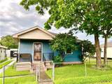 539 Avenue G - Photo 1