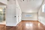 415 Burgundy Street - Photo 12