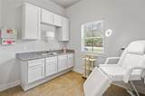 100 Menetre Drive - Photo 18
