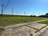 2000 Benjamin Street - Photo 2
