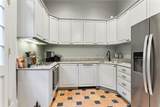 811 Burgundy Street - Photo 8