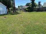 725 Oakwood Drive - Photo 9