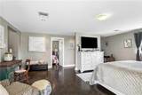 135 Lawrence Drive - Photo 15