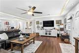 135 Lawrence Drive - Photo 3