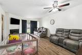 2425 Oxford Place - Photo 2