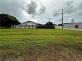 624 Oak Street - Photo 3