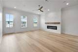 820 Calvert. Street - Photo 3