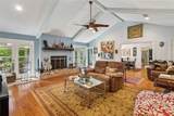 565 Barbara Place - Photo 2