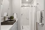 933 Orleans Avenue - Photo 13