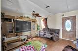 2115 Weyer Street - Photo 2