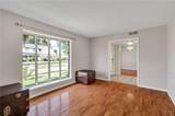 2128 Leslie Street - Photo 7
