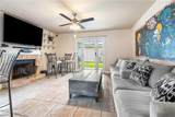 112 Honeywood Drive - Photo 15