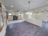 1600 Bodenger Boulevard - Photo 9